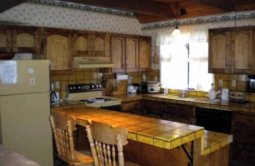 Tahoe Paradise Cabin | Steps from Upper Truckee River 15 Min to Heavenly