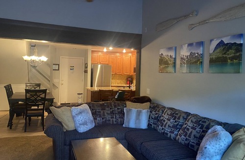 Mammoth Lakes Condo | Steps to Canyon Lodge at St. Anton Comfy Condo.