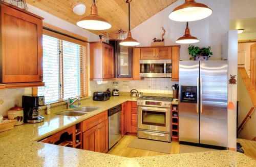 Yosemite West House | Strawberry Creek