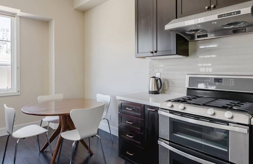 Downtown Burlingame Apartment | Striking Burlingame 2BR w/Parking & A/C, nr Caltrain, by Blueground