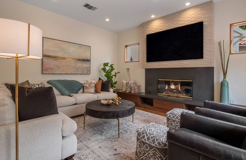 Village of La Jolla House | Stunning and sunny home with ocean view - walk to beach and Village of La Jolla