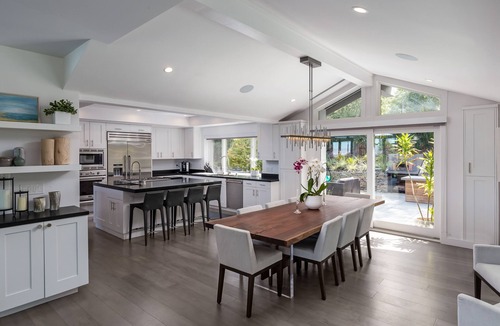 Los Altos Hills House | Stunning Contemporary 6 Bedroom Home With Spectacular Views in Los Altos Hills