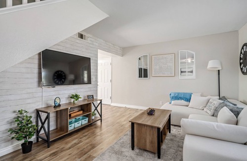 Palmdale House | Stunning Cozy Smart home with Tesla Charger!