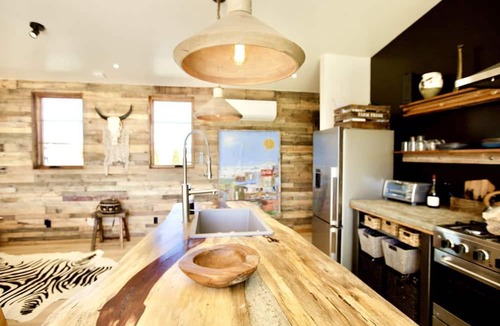 Lone Pine Villa | Stunning Design Rental Incredible for a Luxury Escape in Lone Pine, California