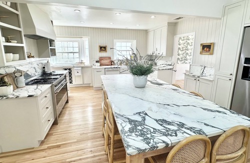 Studio City House | Stunning LA designer’s house with pool, unbeatable location - walkable!