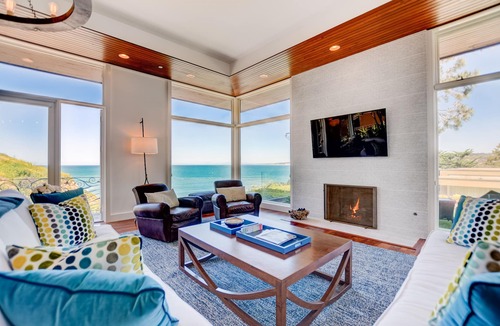 Village of La Jolla House | Stunning Oceanfront La Jolla Home with Pool/Spa just steps to the Village