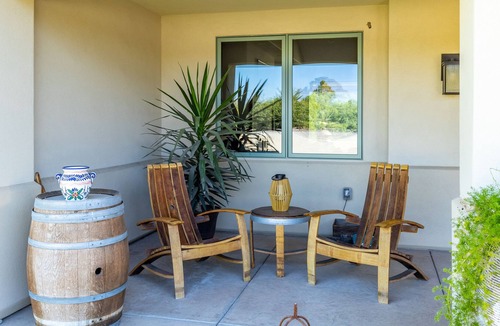 Templeton House | Stunning Private Home Located in Wine Region