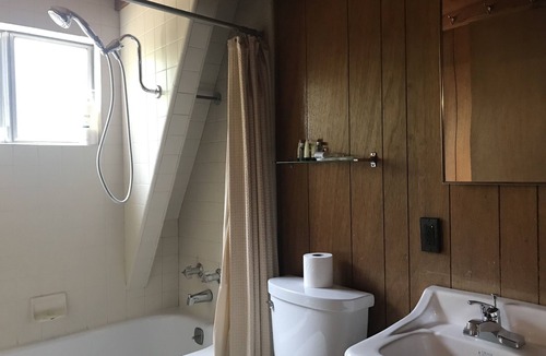 Chamberlands Cabin | Stunning Tahoe A-Frame w/hot tub - Chambers Private Beach Access