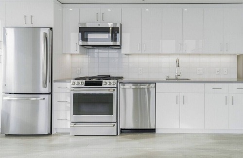 South Beach Condo | Stylish 1BR at 500 Folsom w Outdoor Pool
