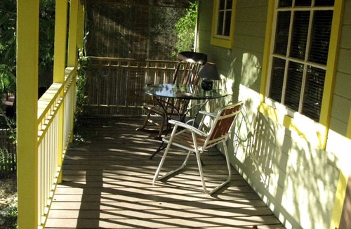 Pinehurst House | Stylish Artistic Cabin Vacation Rental near Sequoia Kings National Park