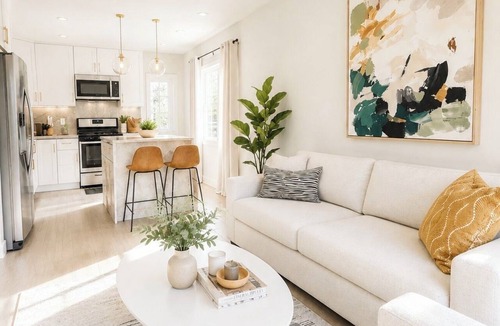 North Redondo Cottage | Stylish California Cottage Private Backyard 15 Min to Manhattan Beach & LAX