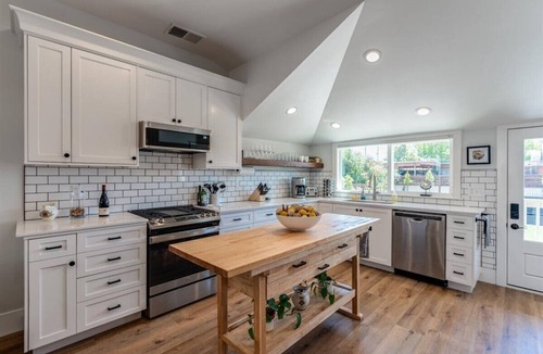 San Luis Obispo House | Stylish Home in Downtown San Luis Obispo – 30 plus day