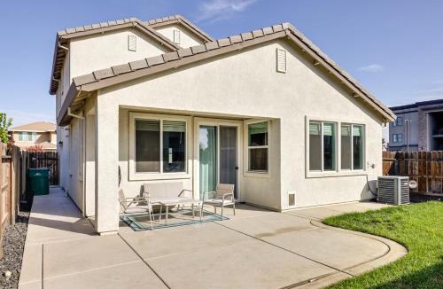 Lodi House | Stylish Lodi Wine Country Retreat w/Private Patio