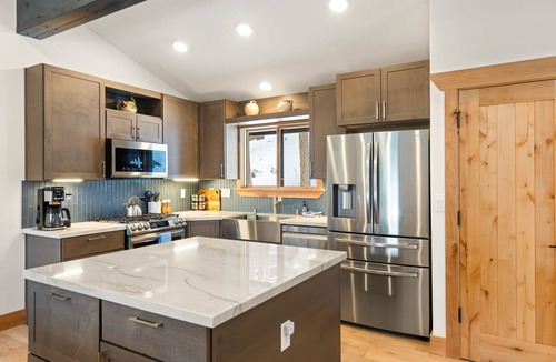 Incline Village House | Sugar Pine Tahoe Lodge