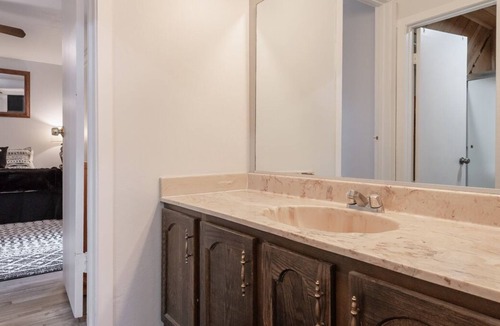 Mammoth Lakes Condo | Sun-drenched, Ski-in, ski-out condo with mountain views and WiFi