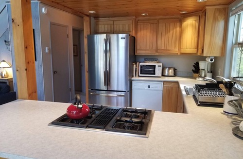 Long Barn Cabin | Sunny View Near Pinecrest Lake, Dodge Ridge Resort: Ski-Hike-Mountain Bike-Kayak