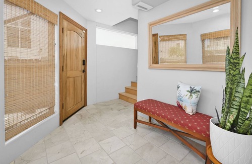 Sunset Beach House | Sunset beach 3 bedroom Across from the Street from the Ocean