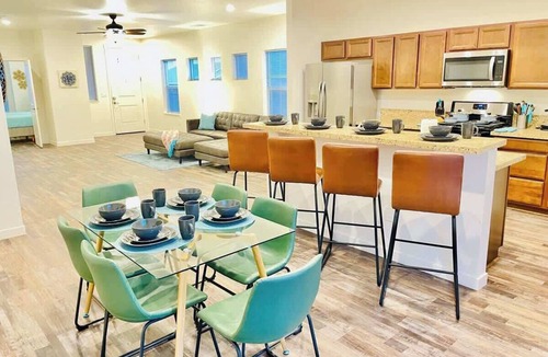 Fernley House | Sunset Haven-20 Min to USA Pkwy|Pets OK,9 Beds