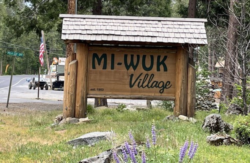 Mi-Wuk Village Cottage | Sunset Retreat! Pet friendly mountain house