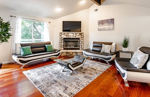 Oakhurst Villa | Sunset Villa w/ View+Hot tub @Yosemite & Bass Lake