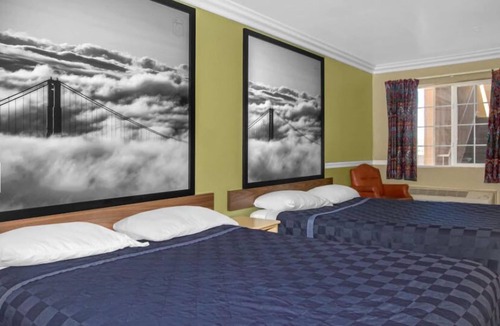 Hayward Hotel | Super 8 by Wyndham Hayward Downtown