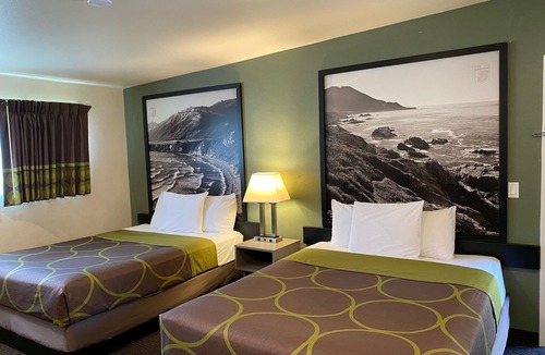 North Fremont Street Hotel | Super 8 by Wyndham Monterey