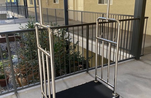 Santa Clara Condo | SUPER BOWL 7 MINUTES AWAY - LEVI'S STADIUM Themed 2bedApt w BEST location fully stocked 2 parking