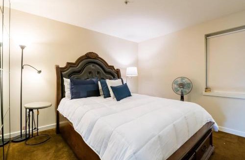 San Jose House | Super Bowl Condo 12 Min Walk to Light Rail