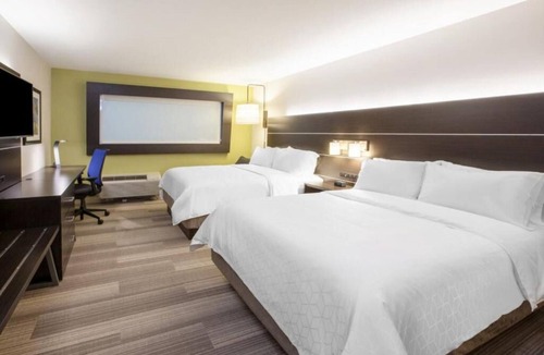 South San Jose Hotel | Super Bowl Expression at the Holiday Inn Express San Jose Silicon Valley