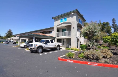 Castro Valley Hotel | SureStay Hotel by Best Western Castro Valley