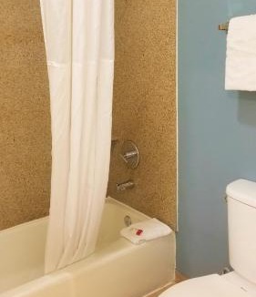 Lincoln Acres Hotel | SureStay Hotel by Best Western Chula Vista San Diego Bay