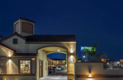 San Rafael Hotel | SureStay Hotel by Best Western San Rafael