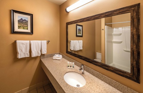 Lovelock Hotel | Surestay Hotel by Best Western Lovelock