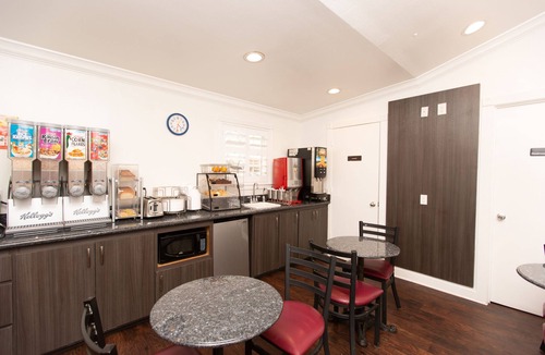 Seaside Hotel | SureStay Hotel by Best Western Seaside Monterey