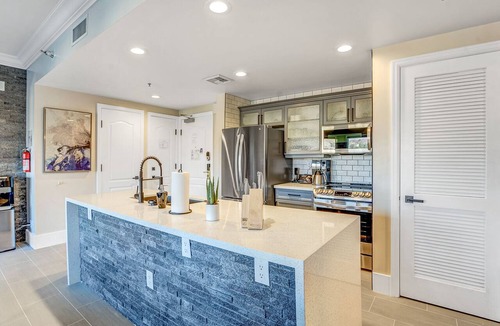 Lake Las Vegas Apartment | SVS: 2BD/2BA Lake Las Vegas Retreat | Private Balcony | Sleeps 6