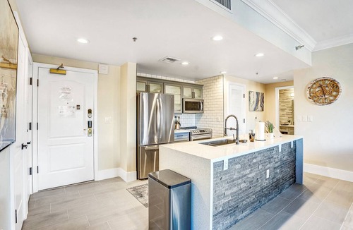 Lake Las Vegas Apartment | SVS: 2BD/2BA Lake Las Vegas Retreat | Private Balcony | Sleeps 6