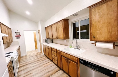 Sierra Cedars House | Sweet Haven: 3 Bedroom+Loft, AC, and outdoor fun!