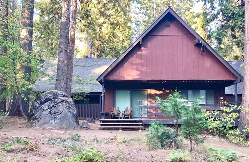 Sierra Cedars House | Sweet Haven: 3 Bedroom+Loft, AC, and outdoor fun!