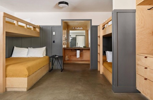 Lakeside Park Hotel | Tahoe 3 bedroom in resort - Ideal Couple's Getaway Spot