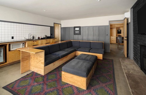 Lakeside Park Hotel | Tahoe 3 bedroom in resort - Ideal Couple's Getaway Spot