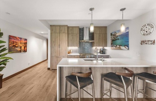 Stateline Condo | Tahoe Beach Club Luxury Ski & Lake Retreat