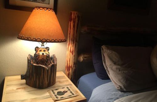 Christmas Valley House | Tahoe Cottage perfect for couples and outdoor enthusiasts