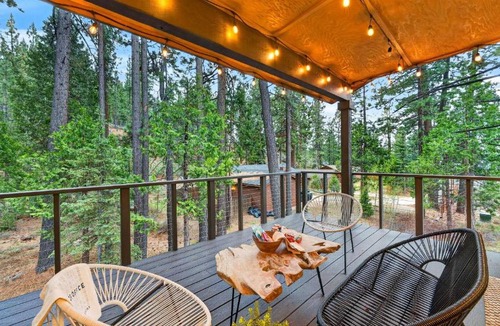 Lincoln Park House | Tahoe Glen by AvantStay