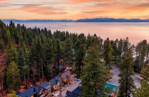 Lincoln Park House | Tahoe Glen by AvantStay