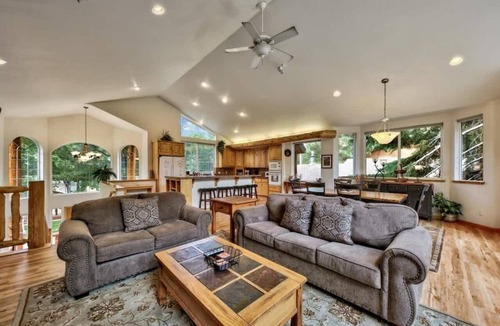 North Upper Truckee Cabin | Tahoe Home Base: Hot Tub, Pool Table, Fireplaces