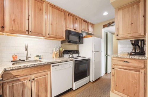 Tahoe Keys Apartment | Tahoe Keys Marina View: Tahoe Keys short term rental