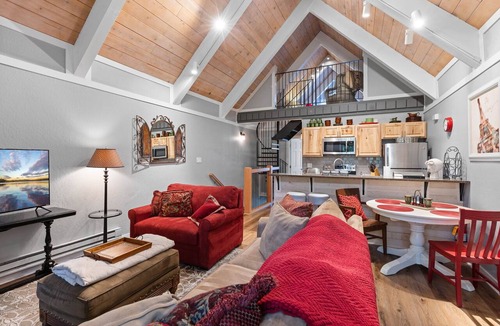 Incline Village Condo | Tahoe Peaks & Shores Retreat