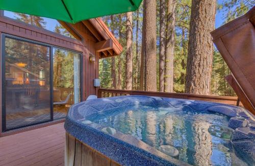 Tahoe Woods House | Tahoe Woods - Tahoe Park Cabin w Hot Tub, Fireplace, Near Skiing!