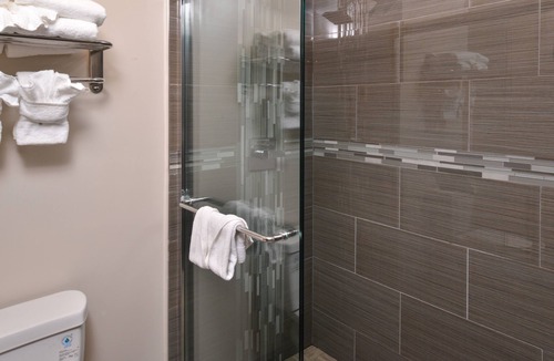 Tarzana Hotel | Tarzana Inn