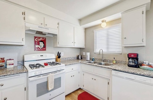 Grover Beach House | Terrific home close to the beach, restaurants, parks, and activities w/free WiFi